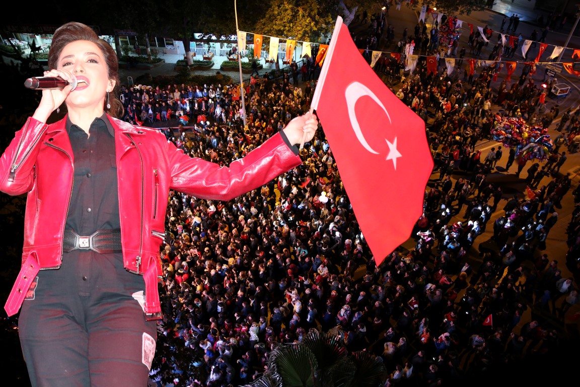 Serik’te Güneş’li Cumhuriyet Konseri