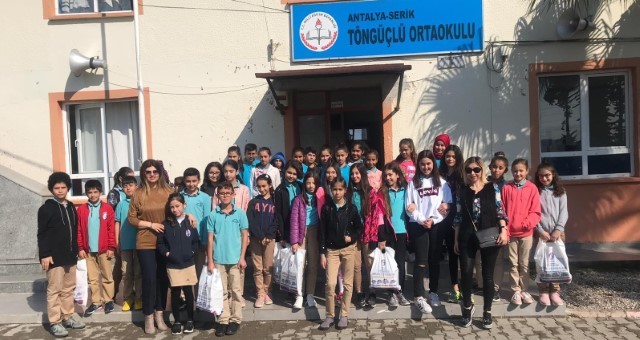 Kardeş Okula Kitap Yardımında Bulundular 