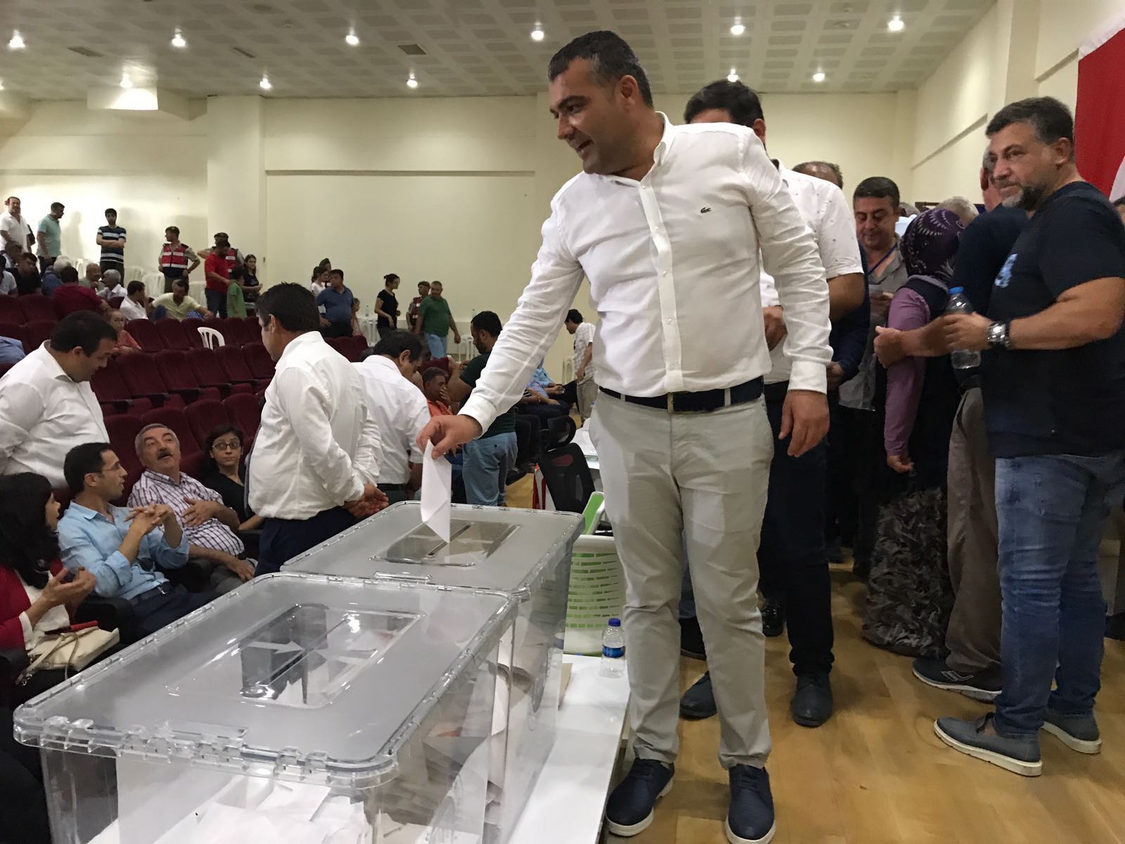 Antbirlik’te çifçinin desteğiyle kazanan Mustafa Yavuz oldu