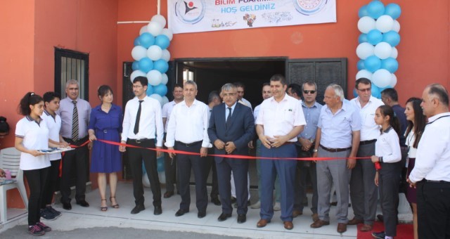 Serik Gazi Ortaokulunda Bilim Fuarı Düzenlendi