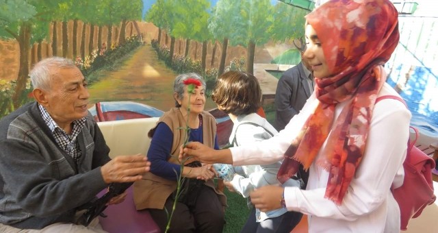 Gedik Ortaokulu Saygı Değerini Yaşatıyor