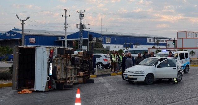 Serik'te Zincirleme Kaza: 6 Yaralı