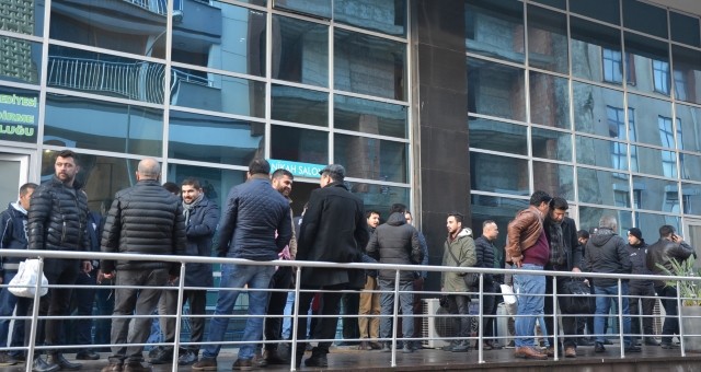 Belediye’ye Ait Taşınmazlar İcradan Satıldı