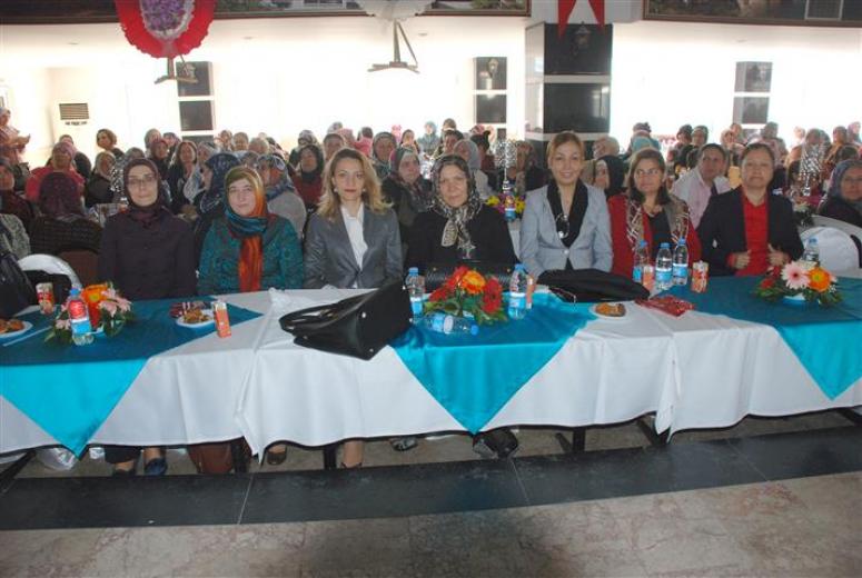 Belediye’den Kadınlar Günü Kutlaması