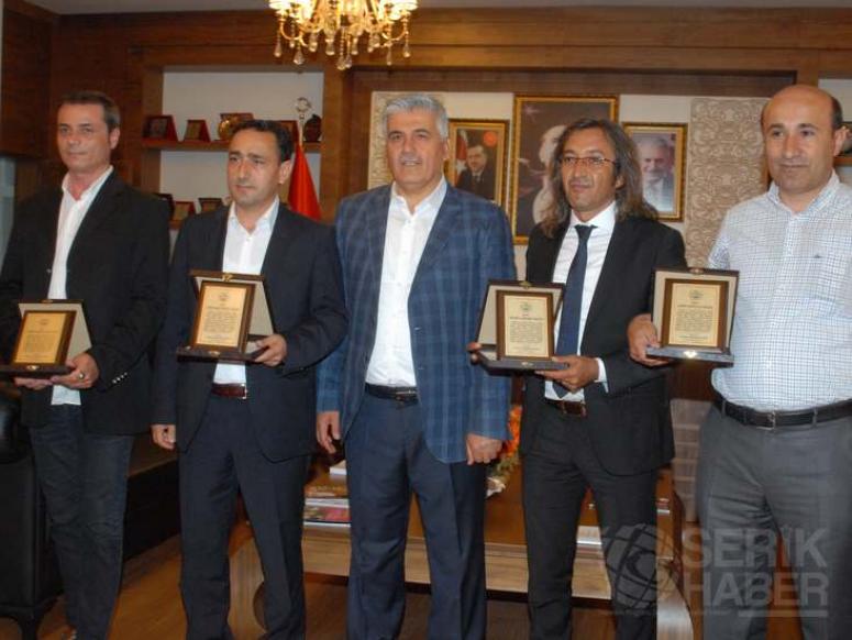 Çalık’tan Turizmcilere Plaket