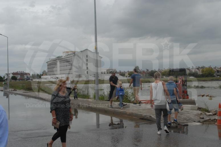Boğazkent’i Sel Bastı, Vatandaşlar Zor Anlar Yaşadı