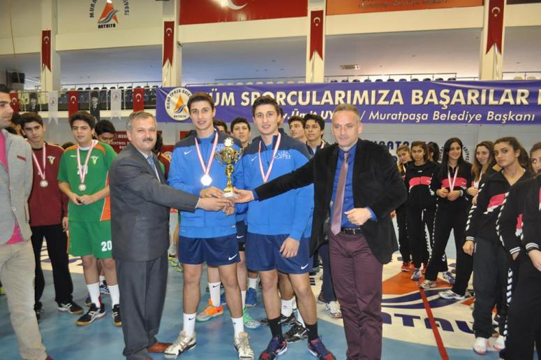 Liseler Arası Erkek Hentbol Şampiyonu Yükseliş Koleji