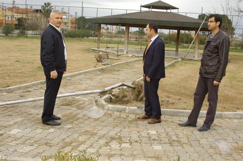 Yılmaz; “Sayın Başkan, turizm merkezlerimizde, esnafımız ve halkımız için ne zaman hizmet etmeye başlayacaksınız?”