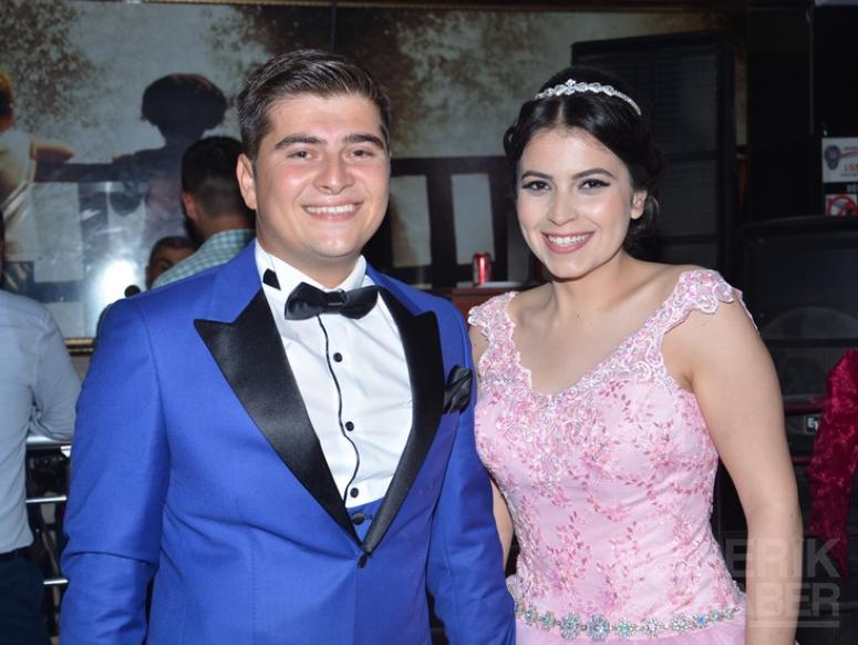 Burcu Ve Ahmet Evlilik Yolunda İlk Adımı Attılar