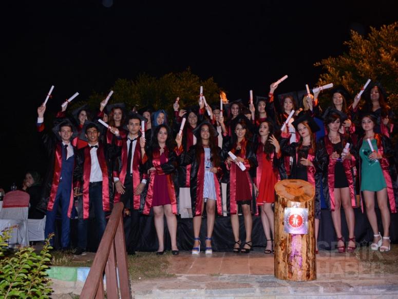 Özel Yedisu Eğitim Kurumları İlk Mezun Heyecanı