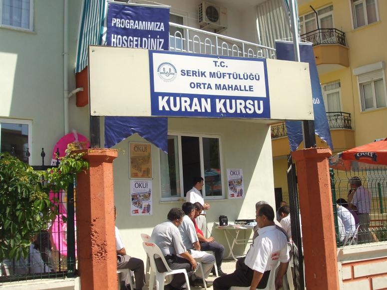 Orta Mahalle Kur’an Kursu Yetimlerine Sahip Çıkıyor