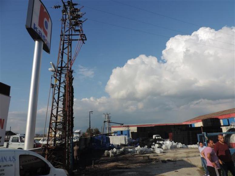 Plastik Fabrikasında Çıkan Yangın Korkuttu