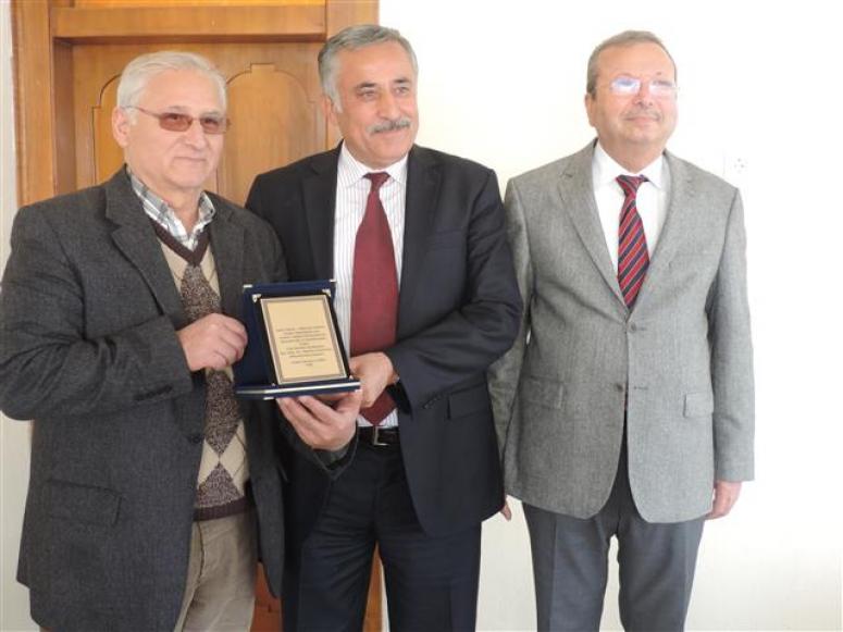 Habalı “alnımız ak başımız dik”