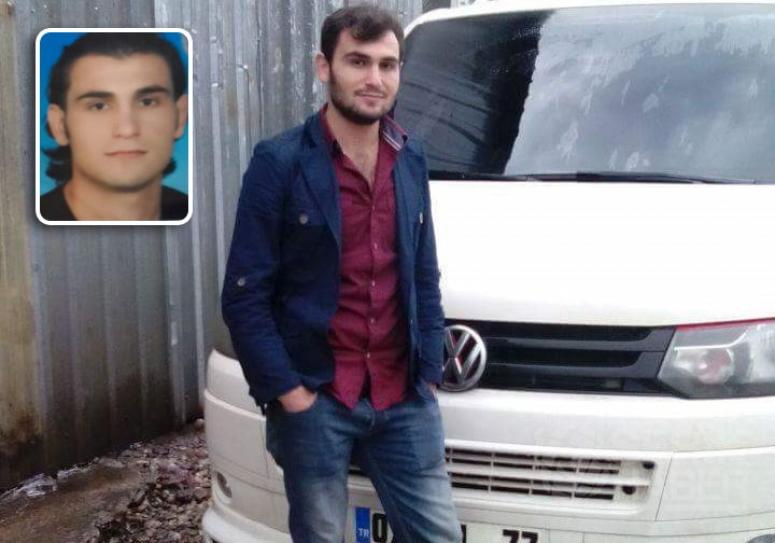 Yaya yürürken minibüs arkadan çarptı; 1 ölü