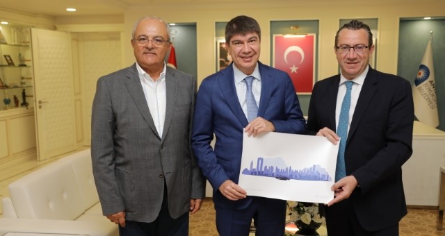 Benidorm Belediye Başkanı’ndan Antalya’ya övgü