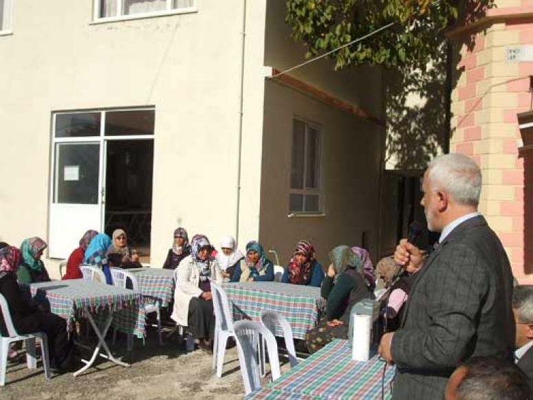 Eminceler Kur’an Kursunda Aşure İkramı