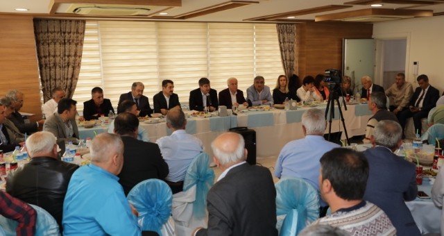 Başkan Türel Serikli muhtarları dinledi