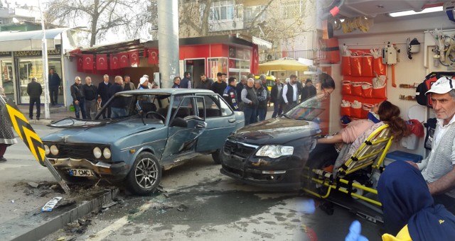 Hamile Kızını Hastaneye Götürürken Kaza Yaptı