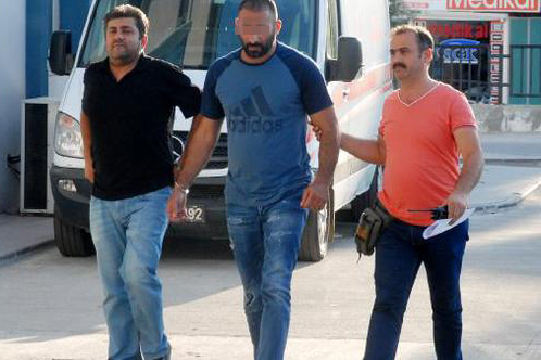 FETÖ'den aranan doktor tutuklandı