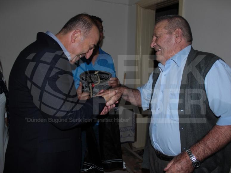 Çavuşoğlu, Dünya Olimpiyat Şampiyonu Oğan’ı Ziyaret Etti