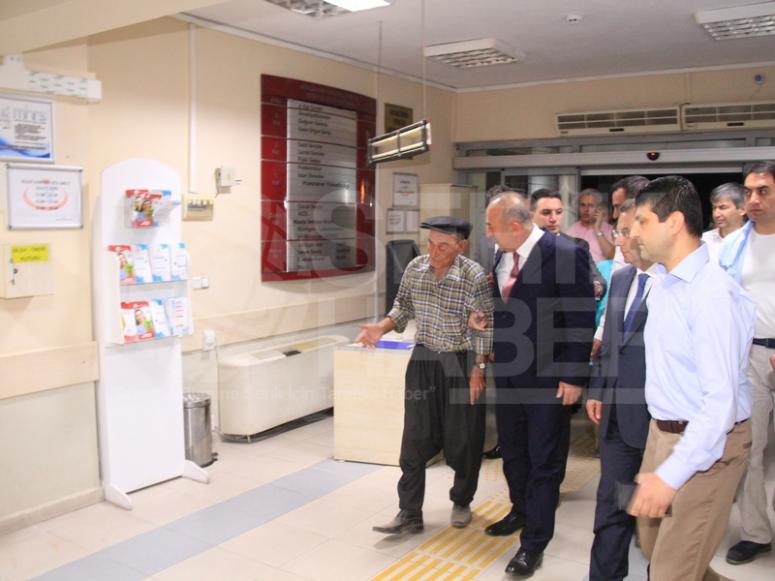 Çavuşoğlu Şehit’in Dedesinin Göz Muayenesi Üstlendi