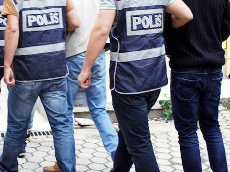 Serik İlçesinde Yağma Suçundan 2 Şüpheli Yakalandı