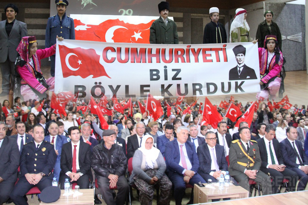 Serik'te Cumhuriyet Bayramı Coşkuyla Kutlandı