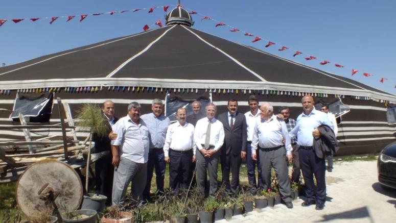 Bakan Şahin Türkmen Çadırını Ziyaret Etti
