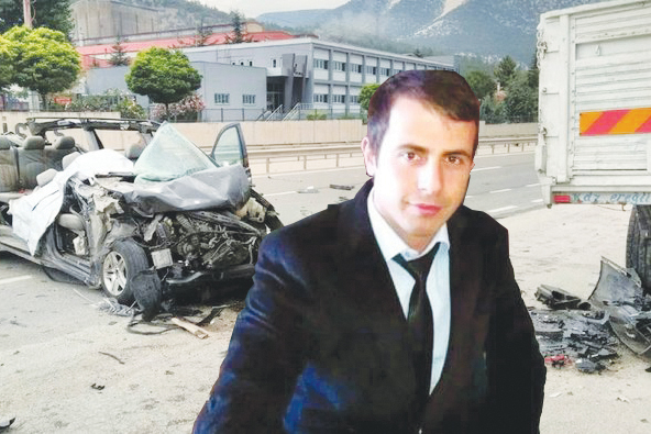 Gökhan Öğretmen Trafik Kazasında Yaşamını Yitirdi