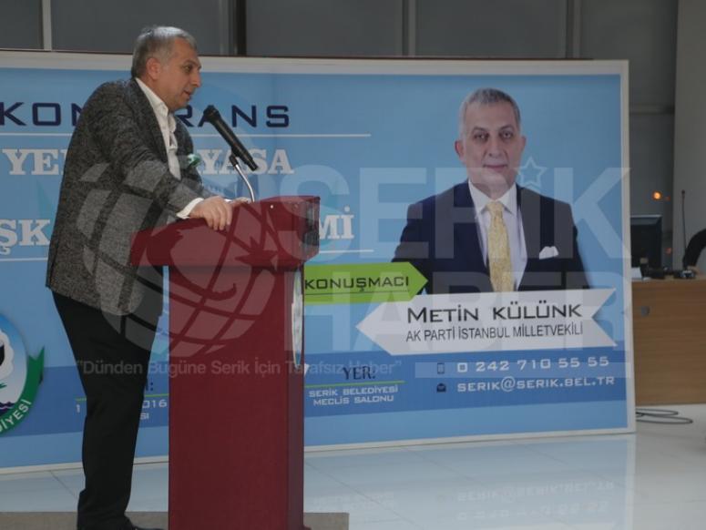 Belediye'den Yeni Anayasa ve Başkanlık Sistemi Konulu Konferans Düzenlendi