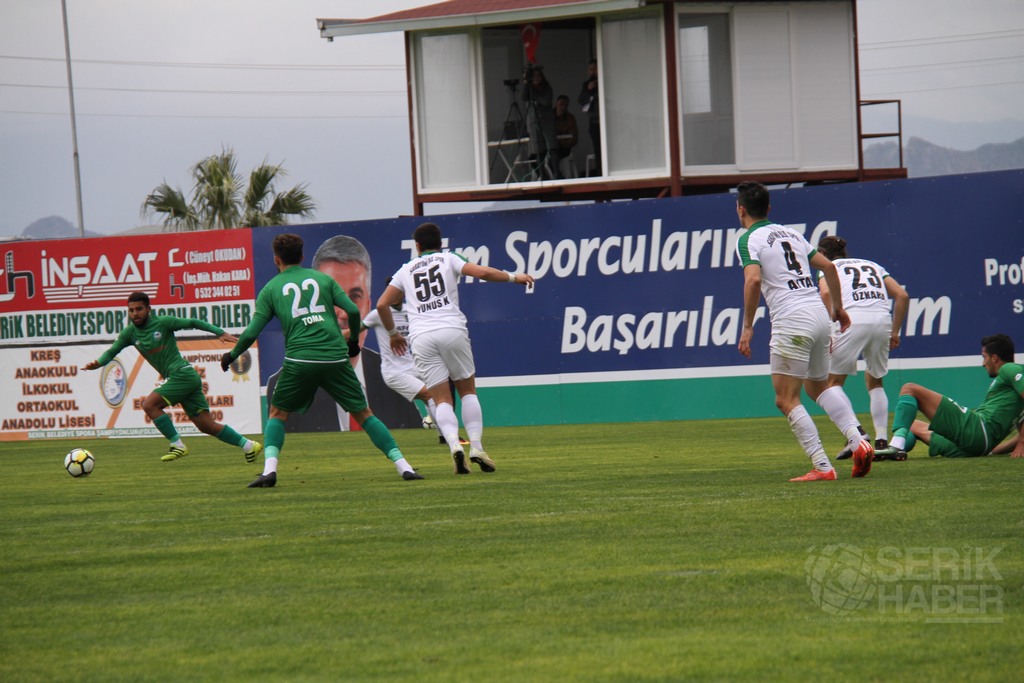 Lider Serik, Sarayönü’nü 4-2 yıktı geçti