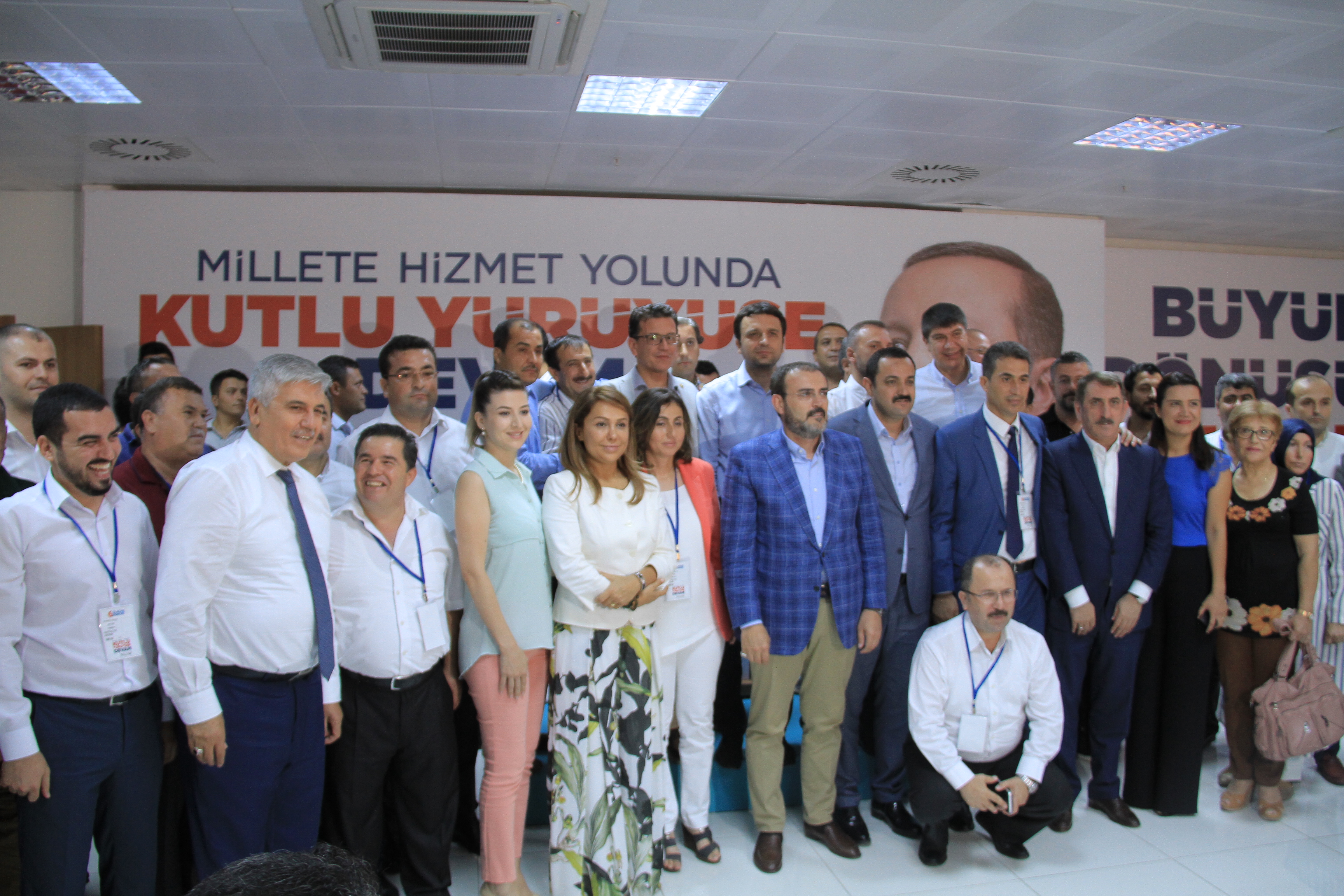 Ak Parti Serik 6. Olağan Kongesinde Hasan Kozan Güven Tazeledi