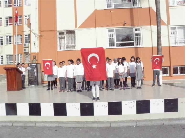 Tekeli Ortaokulu Ulu Önderi Özlemle Andı
