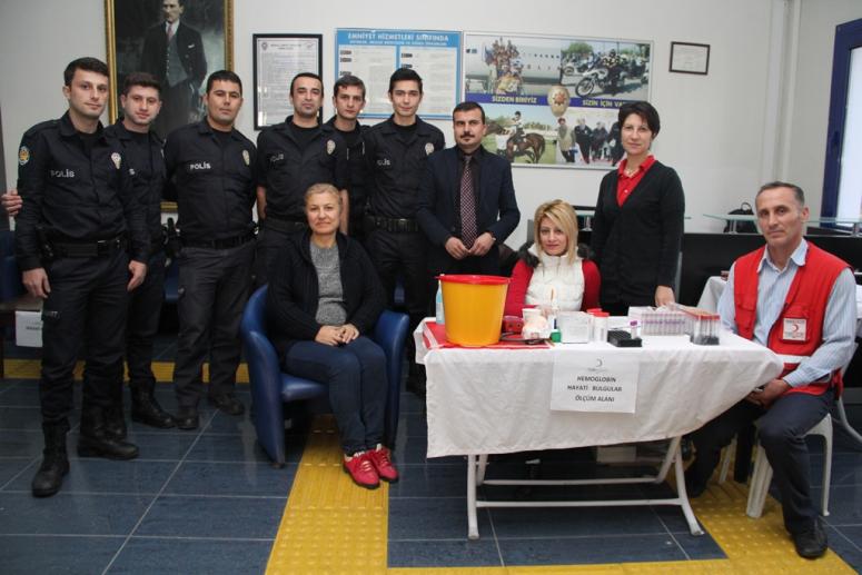 Antalya Polisi Kan Bağışında Bulundu
