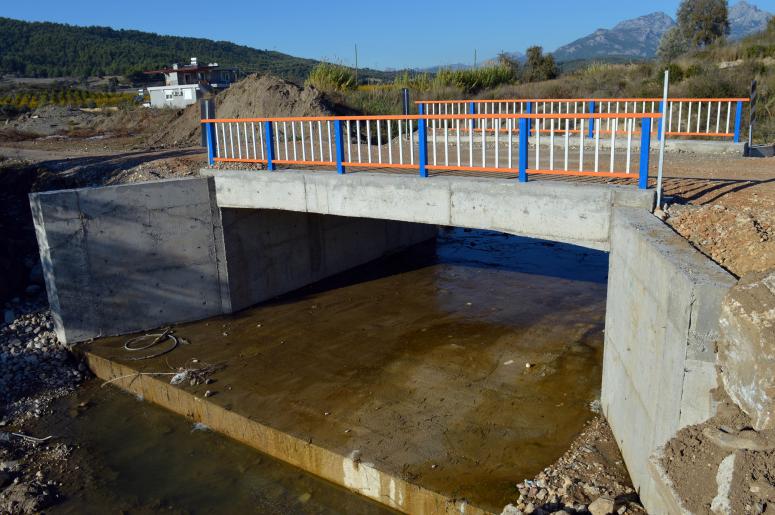 Büyükşehir’den Serik’e 3 Yeni Menfez