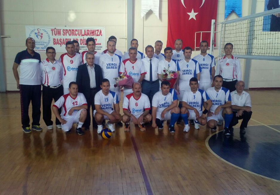 8. Geleneksel Voleybol Turnuvası başladı