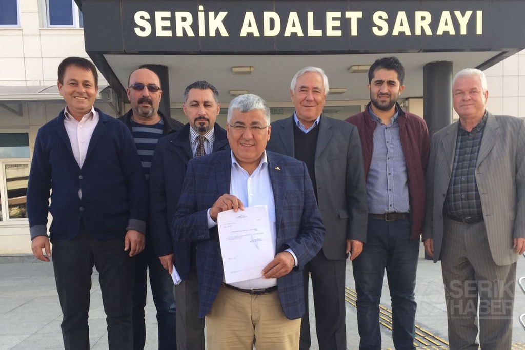 CHP İlçe Başkanı Akbaba Mazbatasını aldı